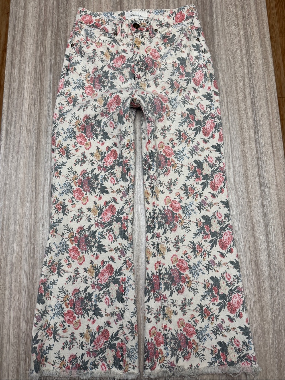 THE GREAT. Cream Enchanted Floral Kick Bell Jeans Size 28 Women's